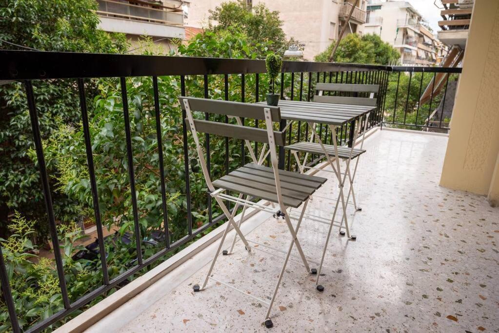 The Athenian Hideaway 2- Bedroom Apartment In Thiseio Luaran gambar